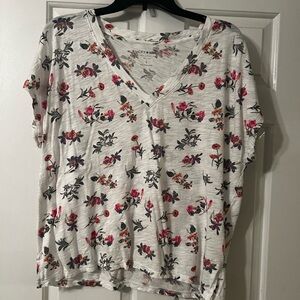 Lucky Brand Vneck Tshirt- floral print